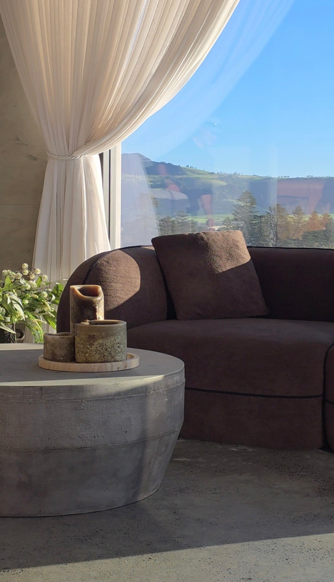 Linea Earth Lounge